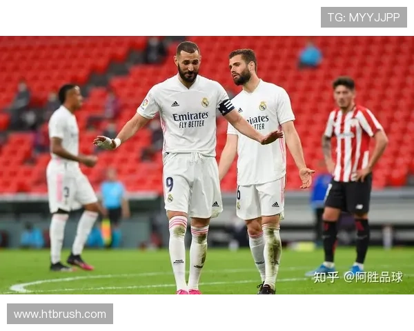 皇家马德里vs比利亚雷亚尔全场数据:射门数11-12,射正数2-1 皇家马德里vs比利亚雷亚尔全场数据:射门数11-12,射正数2-1