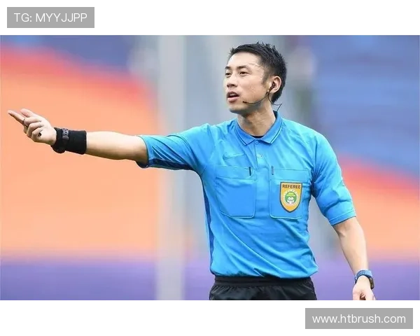 王博豪伤退麦麦提江判罚引争议 王博豪伤退麦麦提江判罚引争议